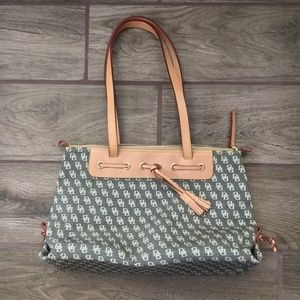 NEW Dooney & Bourke Large Zip Top Tassel Purse